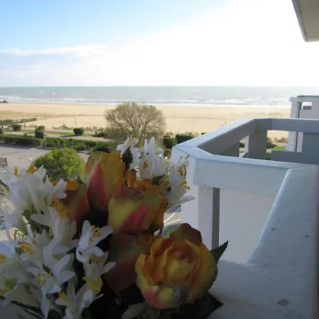 Apartment Wonderful In Front Of The Sea By Beahost Bibione